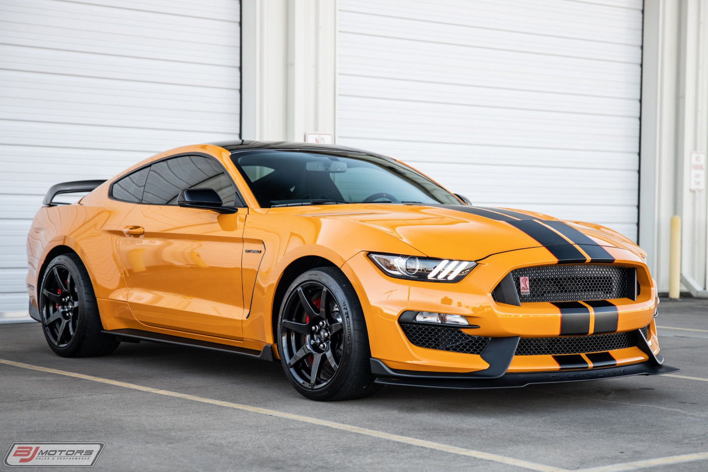 Shelby gt350 hood prop, black / orange fury